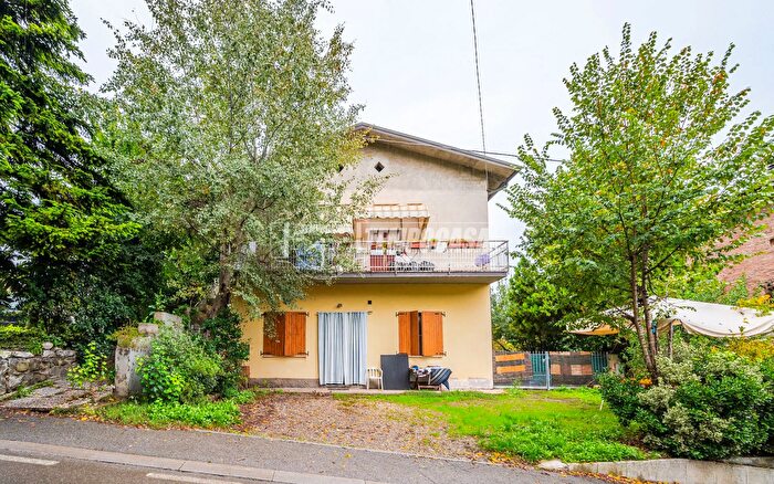 Casa con 5 locali in vendita in Via Statutaria, Casalgrande