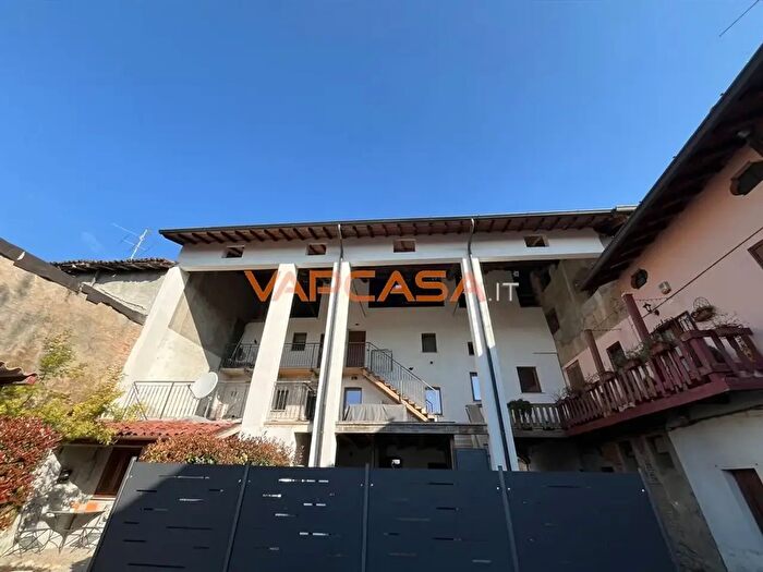 Casa in vendita in Via SantAnna, Castel Rozzone