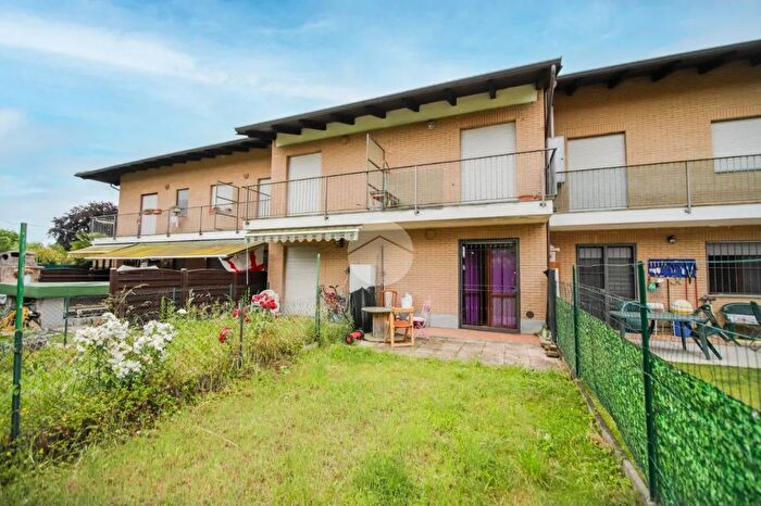 Case in Vendita e in Affitto - 2