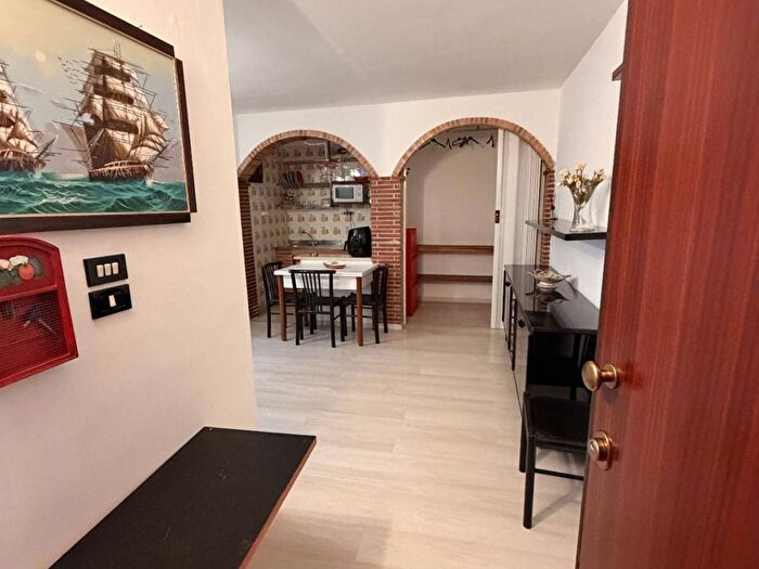 Appartamento monolocale in affitto in Via Lupo Protospata, Centro, Matera
