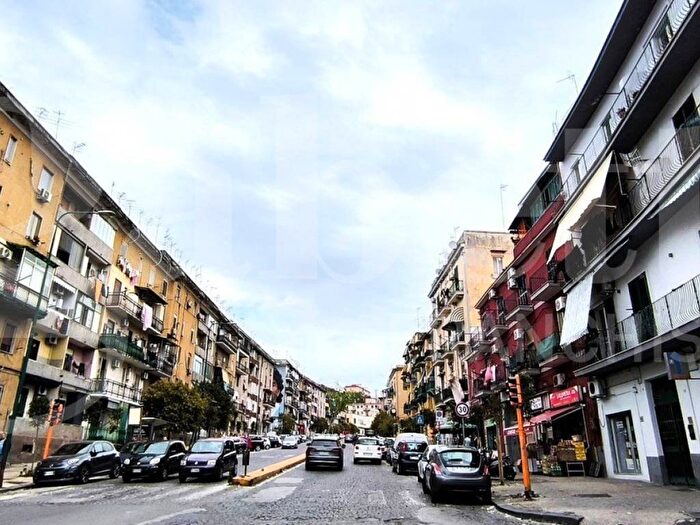 Appartamento bilocale in affitto in Calata capodichino, Capodichino, Napoli