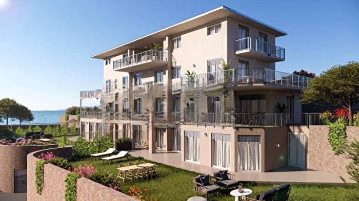 Appartamento con 5 locali in vendita in Via Carlo, Sanremo