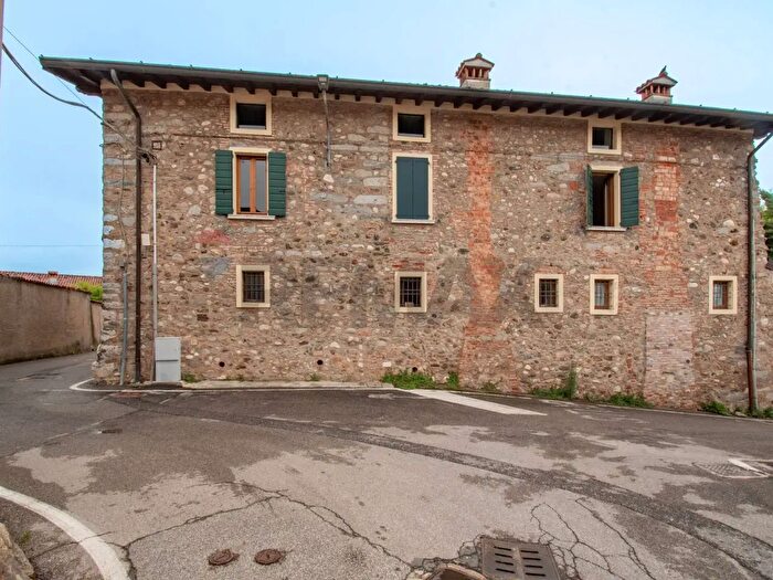 Casa con 10 locali in vendita in Via Terzago, Calvagese Della Riviera