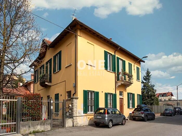 Appartamento bilocale in affitto in Via Flavio Gioia, Villasanta