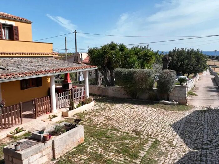 Casa con 5 locali in vendita in Contrada Fondi San Filippo, Rosolini