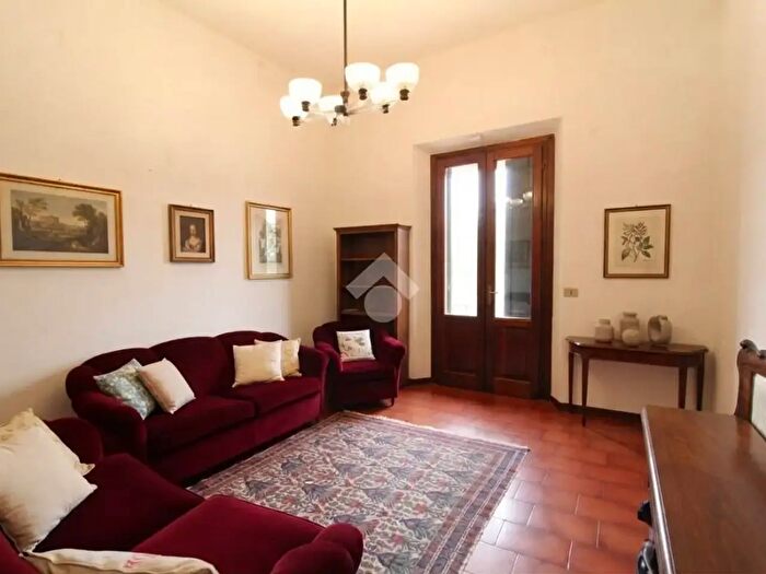 Appartamento con 5 locali in vendita in Via Amedeo, Vecchiano