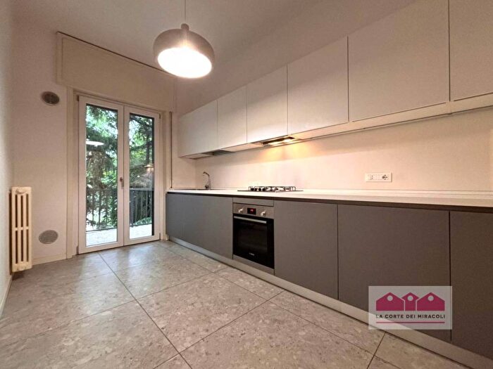 Appartamento quadrilocale in affitto in Viale Mazzini, Centro Storico, Vicenza