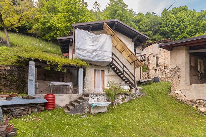 Casa bilocale in vendita in Regione Piossasco Praletti Superiori, Dronero