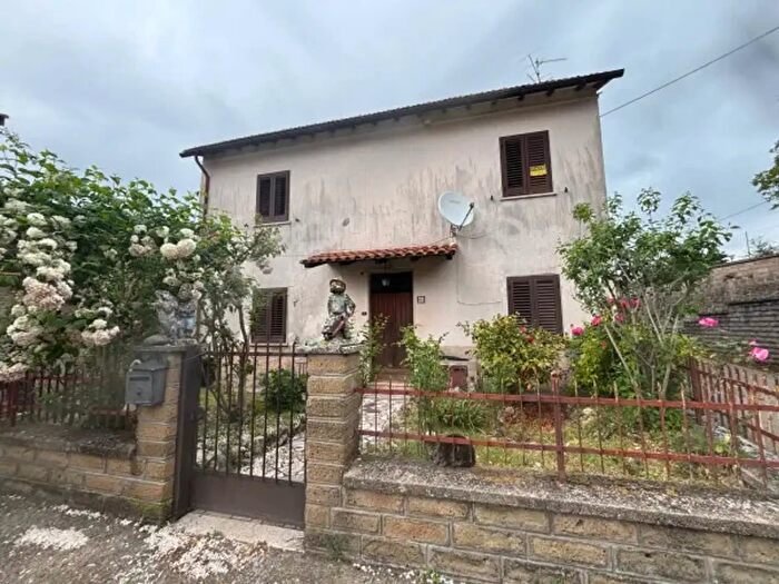 Casa quadrilocale in vendita in Via Carpine, Montefiascone