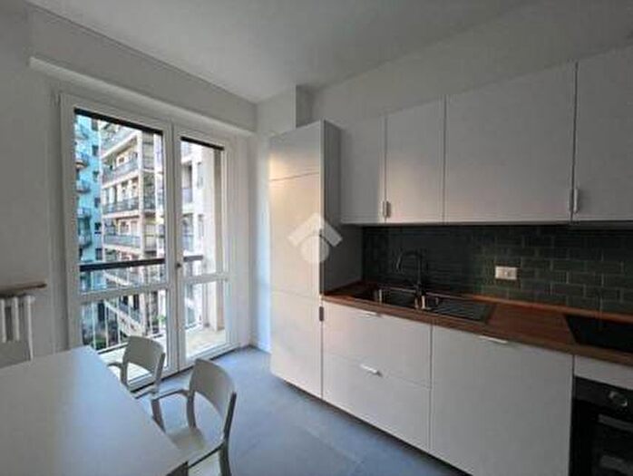 Appartamento trilocale in affitto in Viale Teodorico, Sempione, Milano