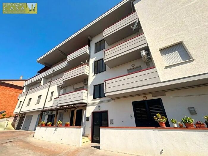 Appartamento quadrilocale in vendita in Viale Europa, Teramo
