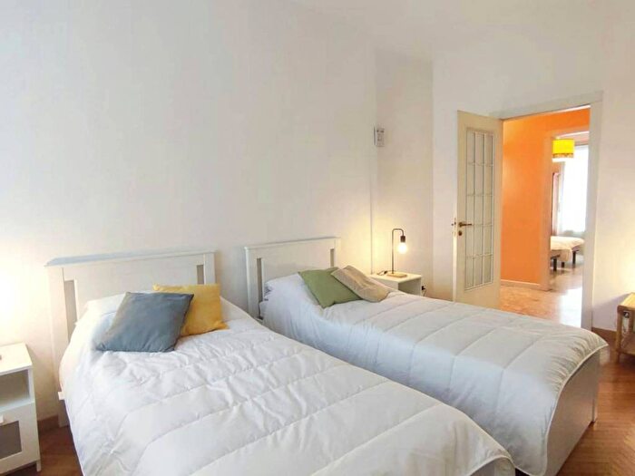 Appartamento trilocale in affitto in Via Adolfo Wildt, Casoretto, Milano