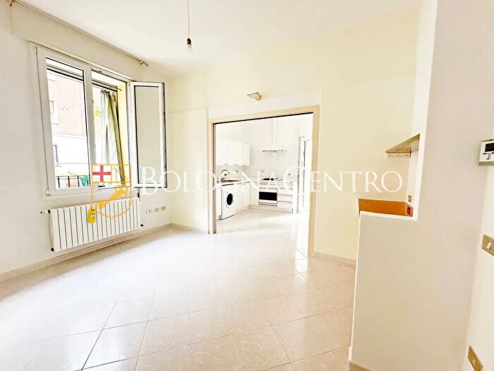 Appartamento bilocale in vendita in Via delle Fragole, Bologna
