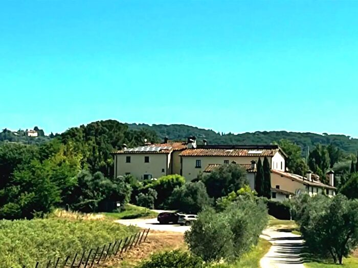 Casa con 5 locali in vendita in Scandicci