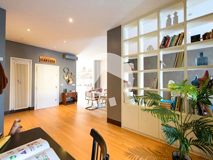 Appartamento con 7 locali in vendita in Viale Timavo, Reggio Emilia