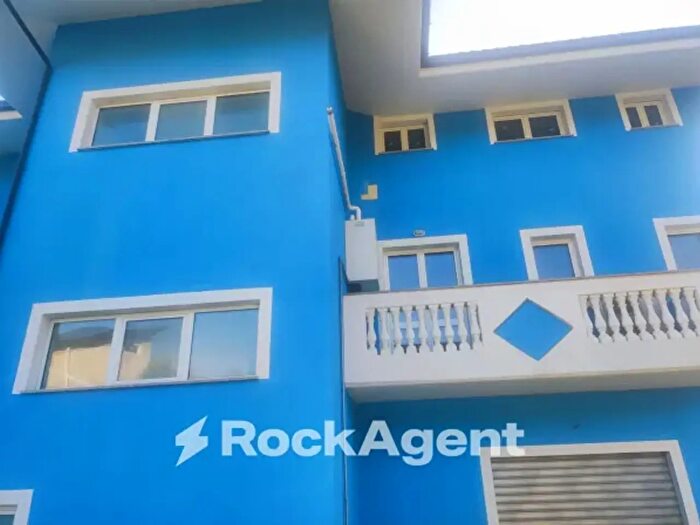 Appartamento quadrilocale in vendita in Via del Villino, Alanno