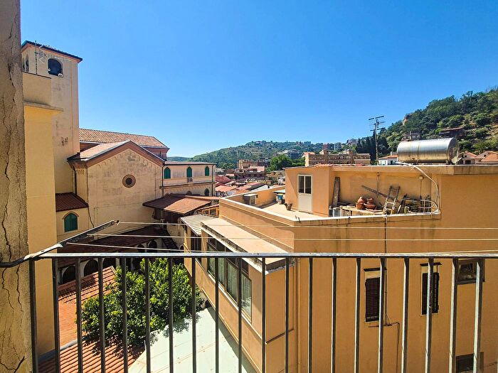 Appartamento trilocale in vendita in Via Principe Ruffo, Messina