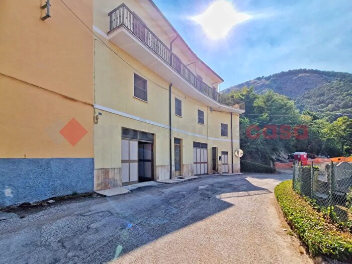 Casa con 7 locali in vendita in Via Capo La Costa, L'Aquila