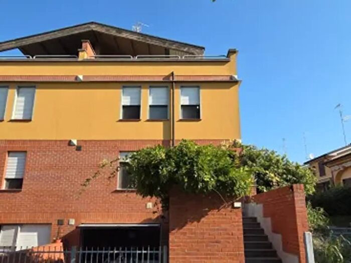 Casa con 6 locali in vendita in Via Luigi Gonzaga a, Guastalla