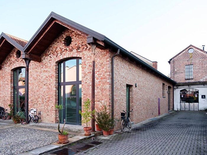 Appartamento trilocale in affitto in Ortica, Milano