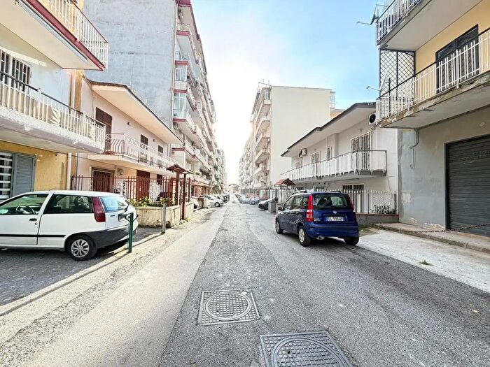 Appartamento quadrilocale in vendita in Via Vincenzo Ciardo, Napoli
