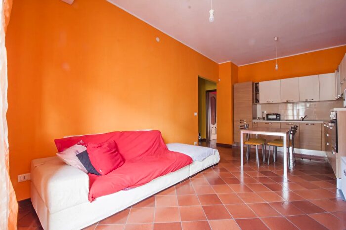 Appartamento trilocale in vendita in Via Nizza Bis, Torino