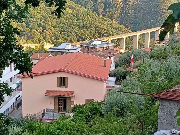 Casa con 20 locali in vendita in Contrada Pantanta, Acquappesa