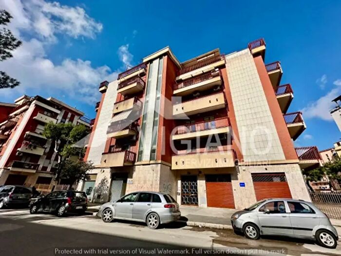 Appartamento trilocale in affitto in Via Silvio Pellico, Foggia