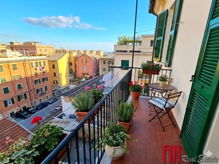 Appartamento trilocale in vendita in Via Antonio Travi, Genova