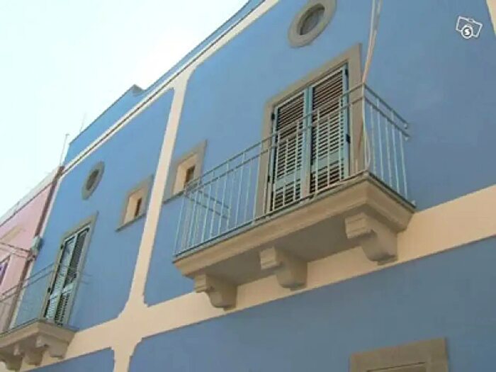 Appartamento con 5 locali in vendita in Via Cesare Battisti, Lipari