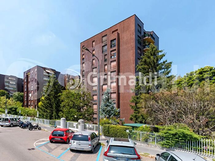 Appartamento quadrilocale in vendita in Via Mario Donati, Milano