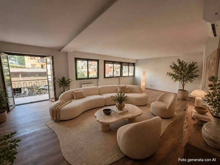 Appartamento con 5 locali in vendita in Firenze