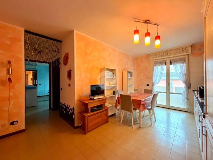 Appartamento trilocale in vendita in Via Marco Polo, Chioggia