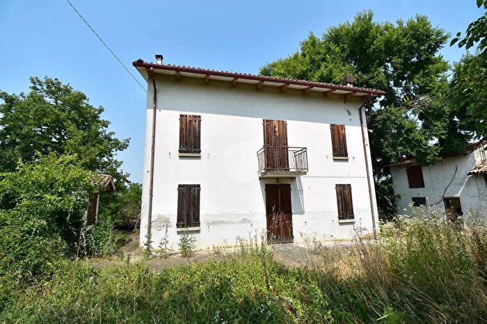 Casa con 5 locali in vendita in Via Costa Guarda, Fidenza