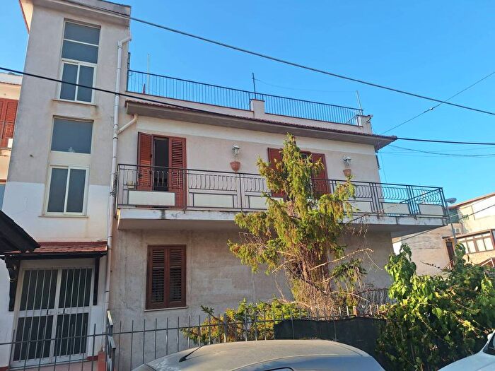 Appartamento quadrilocale in affitto in Via Perseo, Mondello Valdesi, Palermo