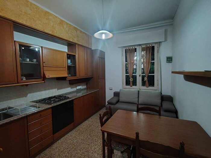 Appartamento trilocale in affitto in Via Gorizia, Saffi, Bologna