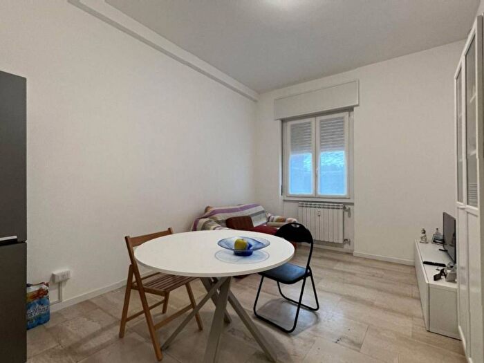 Appartamento trilocale in affitto in Via Privata Alessandro Volta, Centro, Brugherio