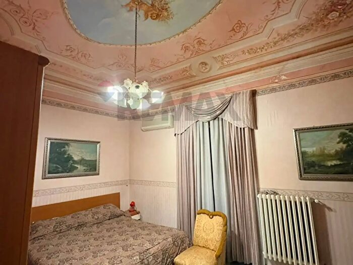 Casa con 9 locali in vendita in Corso Italia, Ragusa