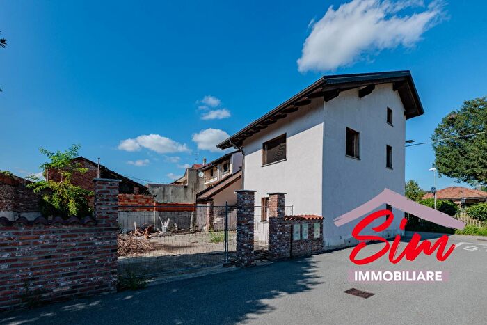 Casa con 5 locali in vendita in Via Benvenuto Zoppis Snc, Sizzano