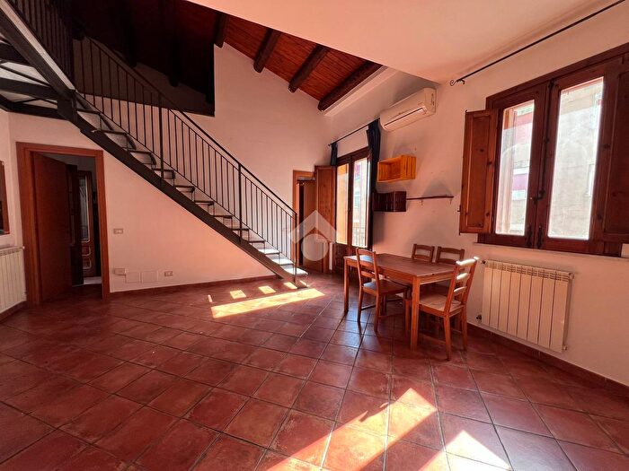 Appartamento trilocale in vendita in Via Chiappara al Carmine, Palermo