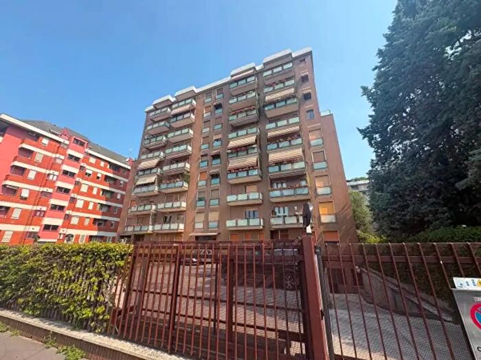 Appartamento bilocale in affitto in Via Ovada, Milano
