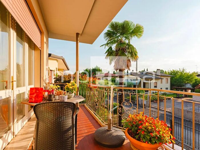 Casa con 7 locali in vendita in Via Gallina, Conegliano