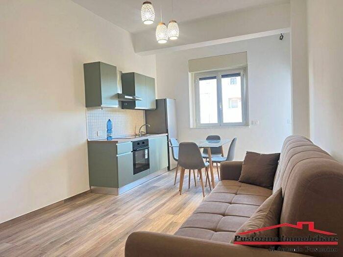 Appartamento trilocale in affitto in Via Pasquale Andiloro, Trabocchetto Spirito Santo, Reggio Calabria