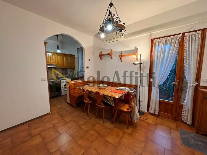 Casa con 5 locali in affitto in Via Piana, Bologna