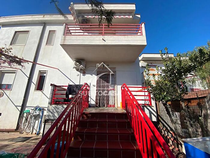 Appartamento trilocale in vendita in Marina di Chieuti Fg, Campomarino