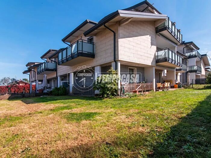 Appartamento trilocale in vendita in Via Don Ernesto Castiglioni, Origgio