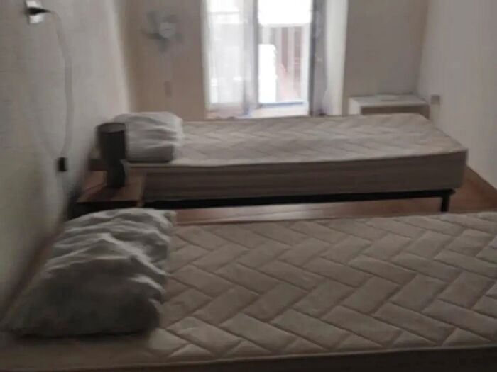 Appartamento trilocale in affitto in Via SantAntonio a Capodimonte, Napoli