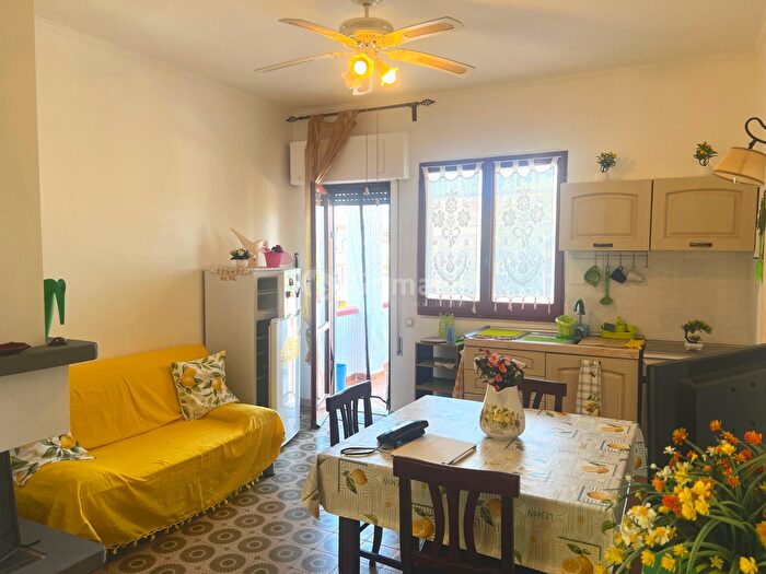 Appartamento trilocale in vendita in Viale Ametista, Anzio