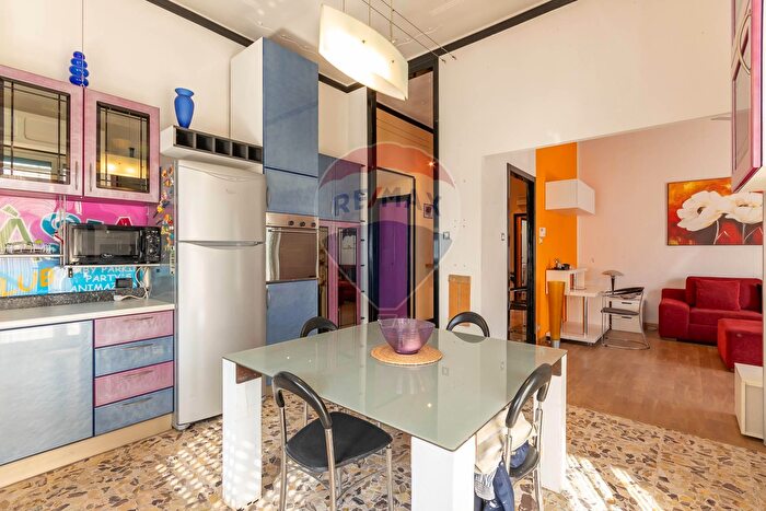 Appartamento con 6 locali in vendita in Via Mazara, Lentini