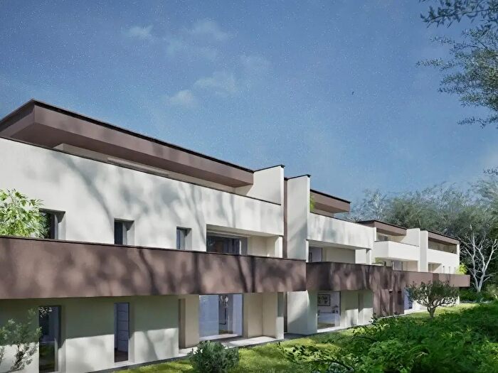 Appartamento quadrilocale in vendita in Via Isola di Torre, Padova
